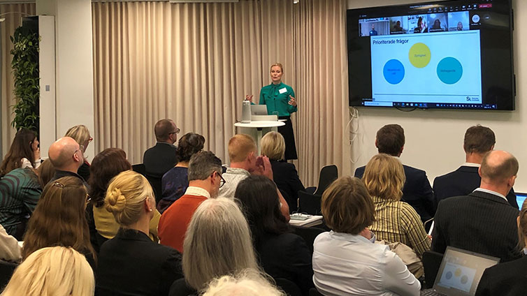 Lisa Truedsson presenterade arbetsområdet Sverige som kunskapsnation under Plints hearing i okotber 2022