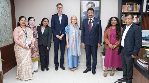 Representanter fr&aring;n KTH och MoU tillsammans med Cecilia Tall New Delhi.jpg