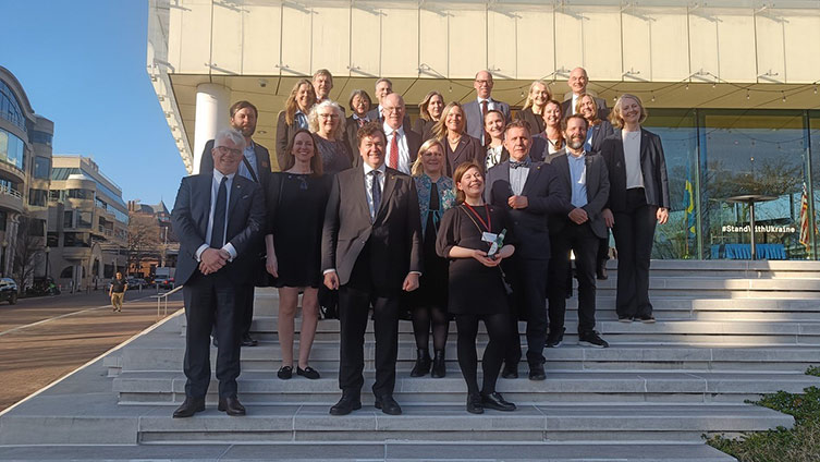 Universitetsdelegation på besök i Washington.